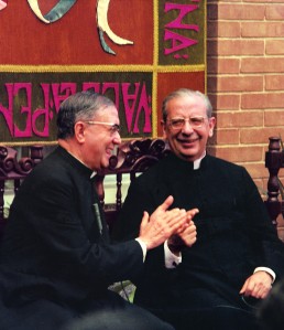 D. Álvaro con San Josemaría, Ciudad Vieja (Guatemala), 19-II-1975